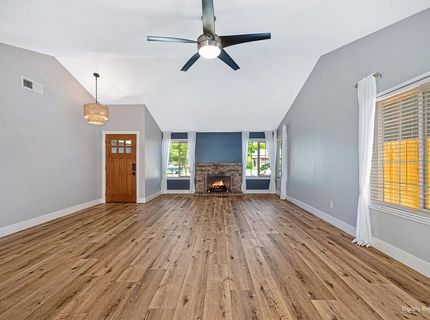 8940 Castle Park Dr., Elk Grove, CA 95624 Photo