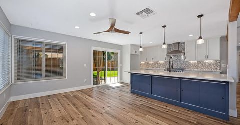 8940 Castle Park Dr., Elk Grove, CA 95624 Photo