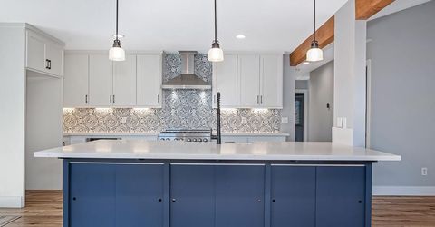 8940 Castle Park Dr., Elk Grove, CA 95624 Photo