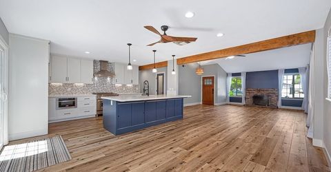 8940 Castle Park Dr., Elk Grove, CA 95624 Photo