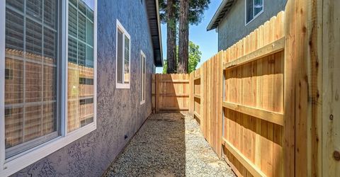 8940 Castle Park Dr., Elk Grove, CA 95624 Photo