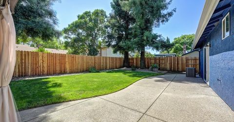 8940 Castle Park Dr., Elk Grove, CA 95624 Photo