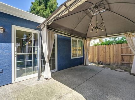 8940 Castle Park Dr., Elk Grove, CA 95624 Photo