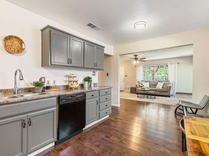 613 Morrison Ave, Sacramento, CA 95838 Photo