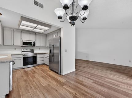 4714 Monument Dr, Sacramento, CA 95842 Photo