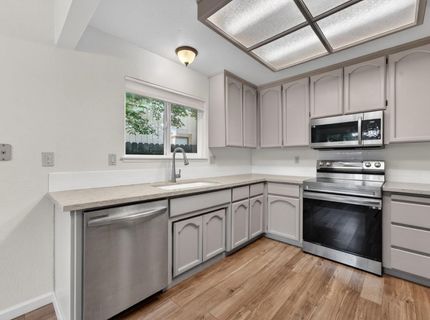 4714 Monument Dr, Sacramento, CA 95842 Photo