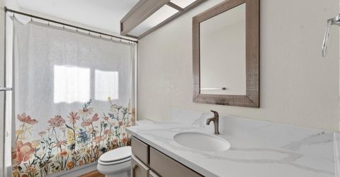 4714 Monument Dr, Sacramento, CA 95842 Photo