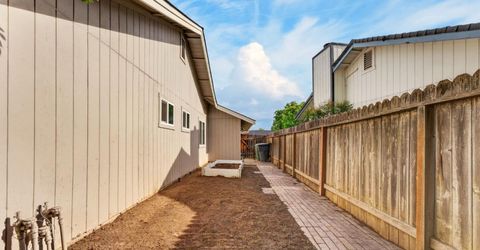 4714 Monument Dr, Sacramento, CA 95842 Photo