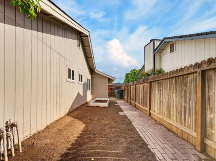 4714 Monument Dr, Sacramento, CA 95842 Photo