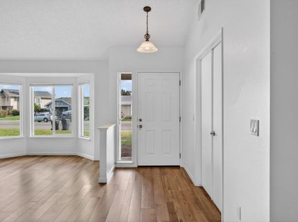 4714 Monument Dr, Sacramento, CA 95842 Photo