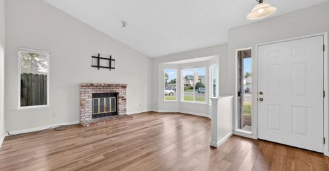 4714 Monument Dr, Sacramento, CA 95842 Photo