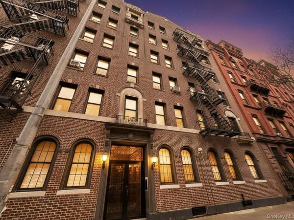 130 W 16th Street , Unit 52, New York (Manhattan), NY 10011