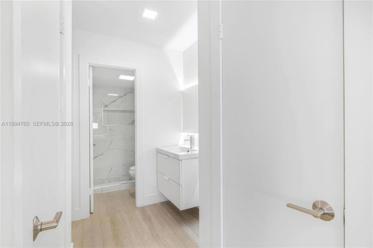 5 Island Ave , Unit LF, Miami Beach, FL 33139 Photo