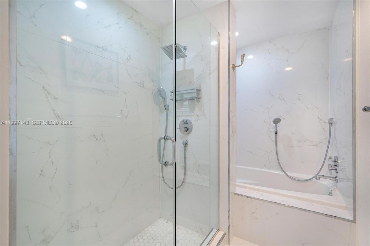 226 Ocean Dr , Unit 8F, Miami Beach, FL 33139 Photo