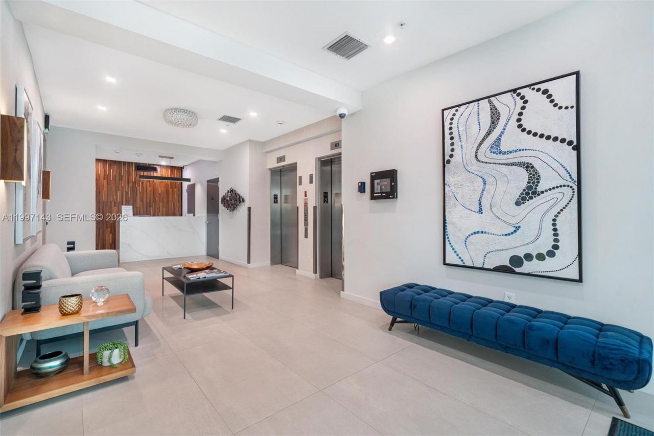 226 Ocean Dr , Unit 8F, Miami Beach, FL 33139 Photo