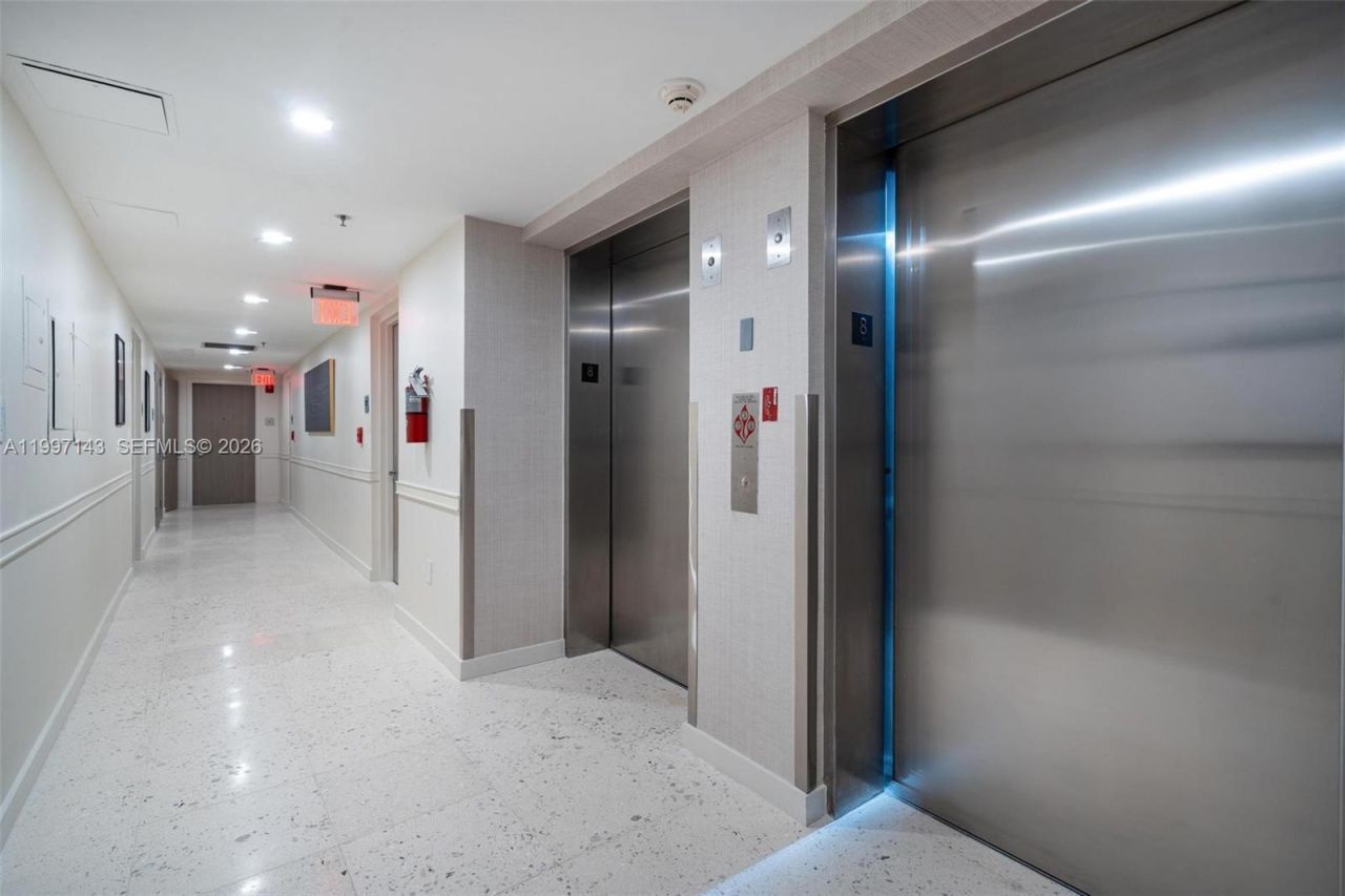 226 Ocean Dr , Unit 8F, Miami Beach, FL 33139 Photo