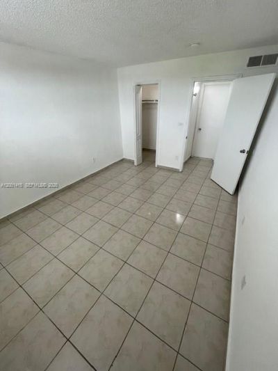 606 W 81st St , Unit 408, Hialeah, FL 33014 Photo