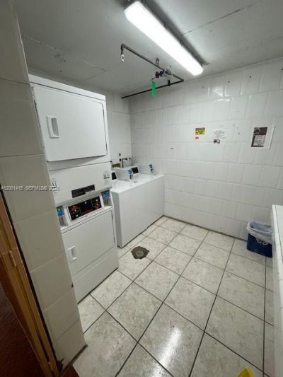 606 W 81st St , Unit 408, Hialeah, FL 33014 Photo