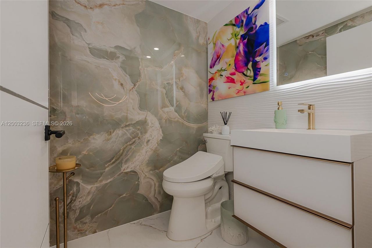 17375 Collins Ave , Unit 1601, Sunny Isles Beach, FL 33160 Photo