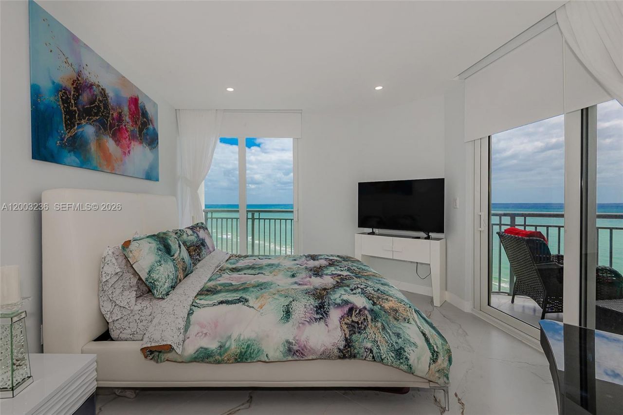 17375 Collins Ave , Unit 1601, Sunny Isles Beach, FL 33160 Photo