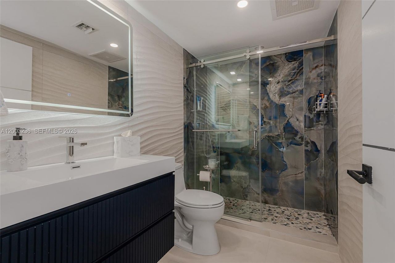 17375 Collins Ave, Unit 1601, Sunny Isles Beach, FL 33160 Photo