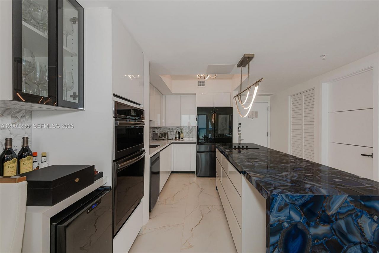 17375 Collins Ave, Unit 1601, Sunny Isles Beach, FL 33160 Photo
