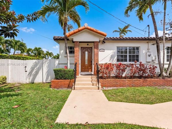 9000 SW 40th Ter , Miami, FL 33165