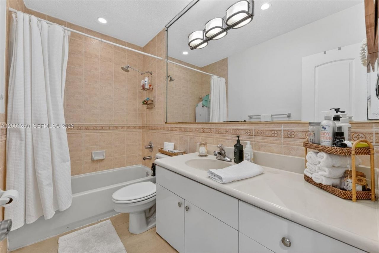 9000 SW 40th Ter , Miami, FL 33165 Photo