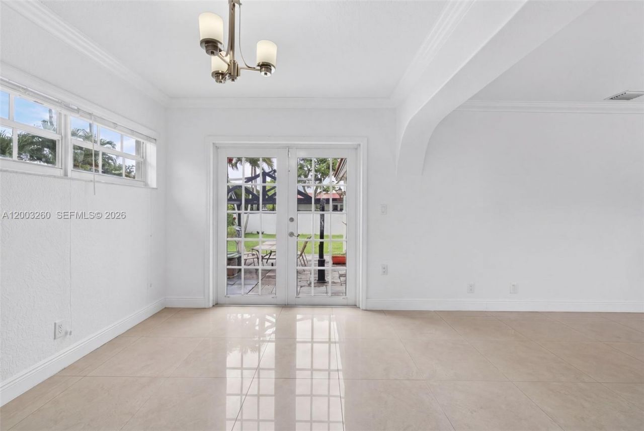 9000 SW 40th Ter , Miami, FL 33165 Photo