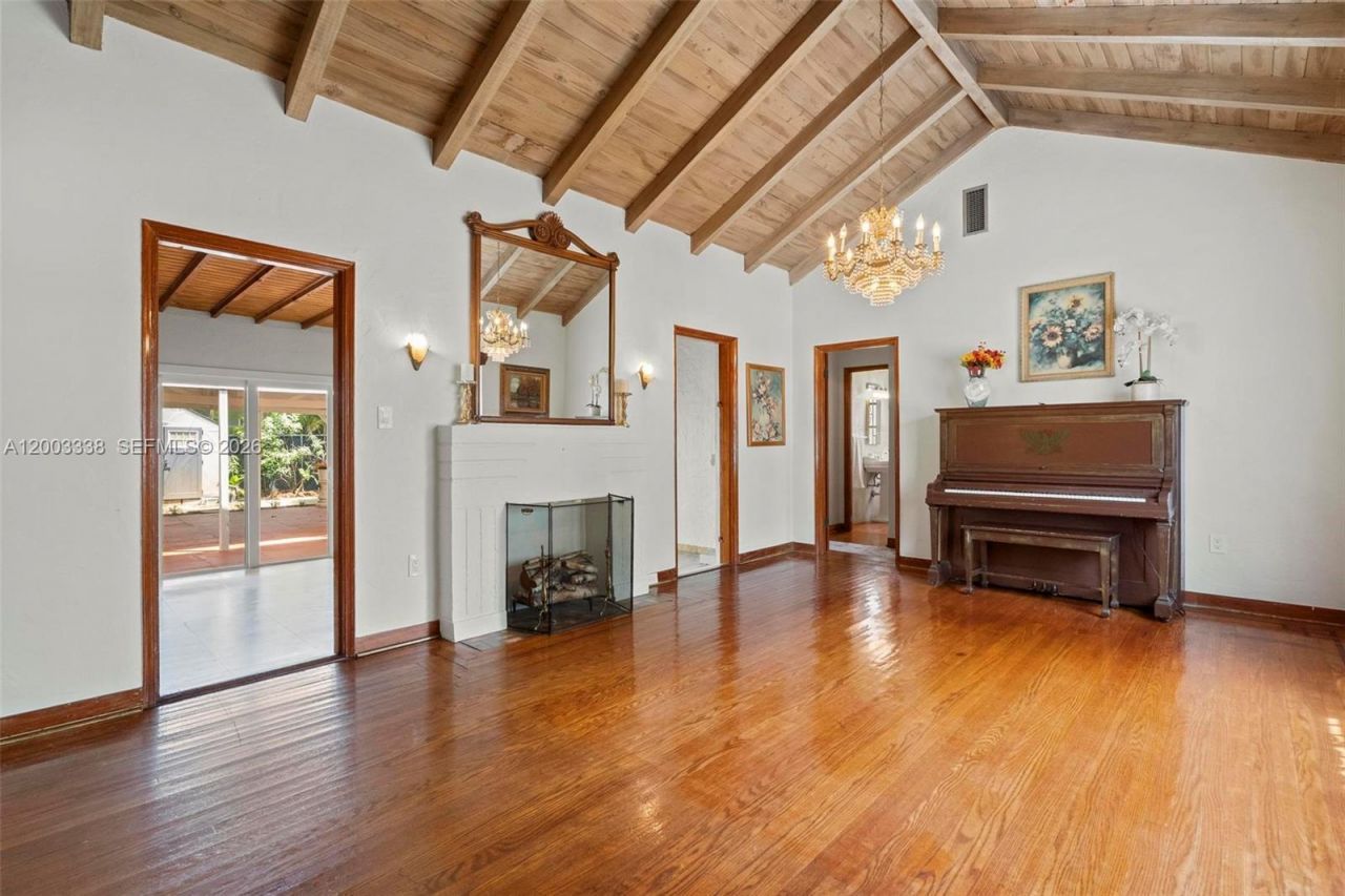 1879 SW 16th St, Miami, FL 33145 Photo