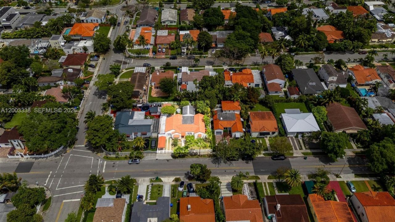 1879 SW 16th St, Miami, FL 33145 Photo