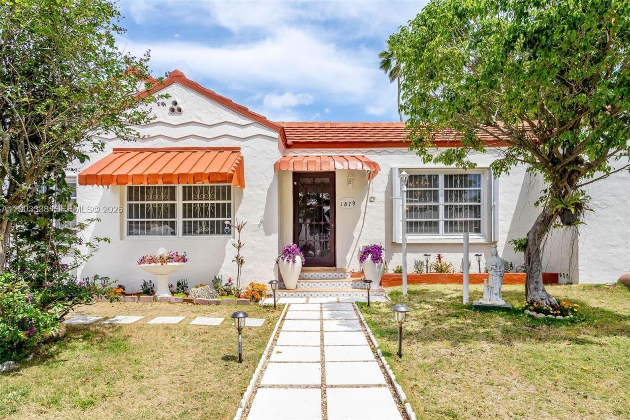 1879 SW 16th St, Miami, FL 33145 Photo