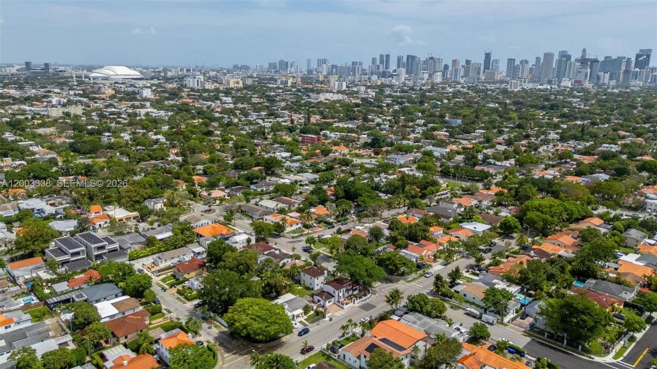 1879 SW 16th St, Miami, FL 33145 Photo