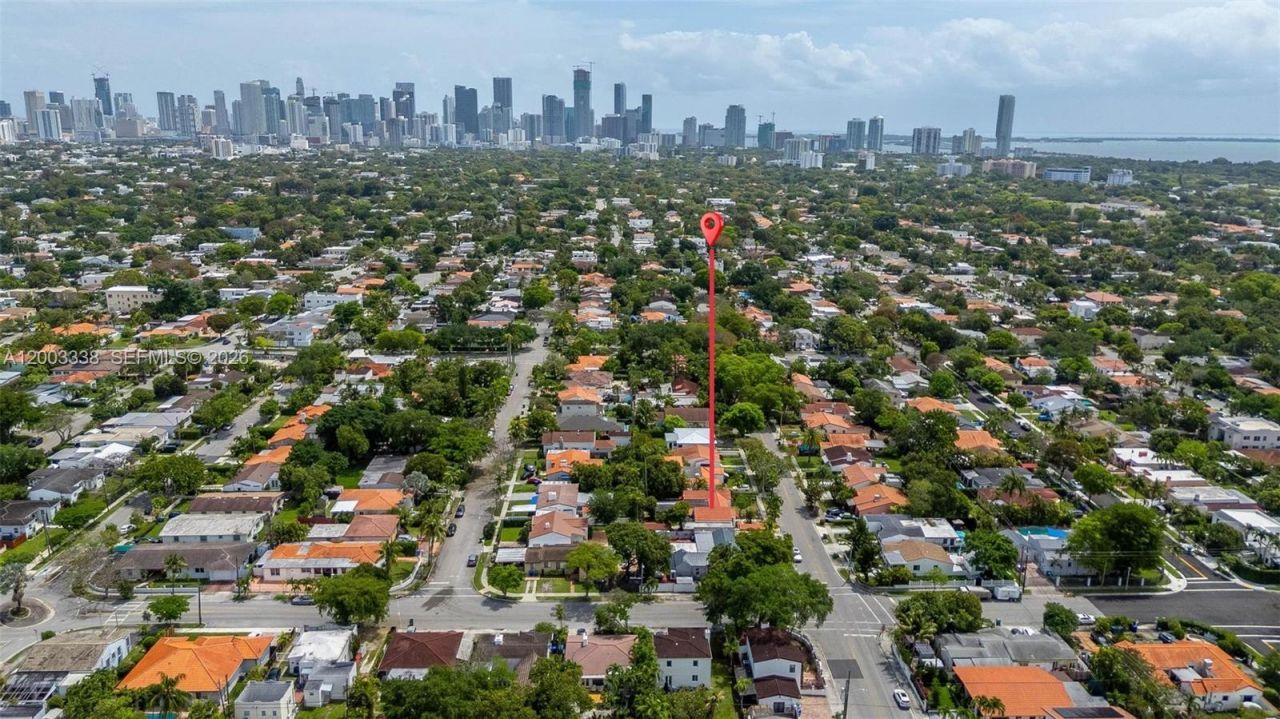 1879 SW 16th St, Miami, FL 33145 Photo