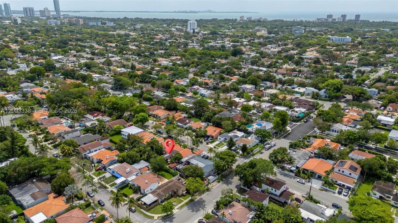 1879 SW 16th St, Miami, FL 33145 Photo