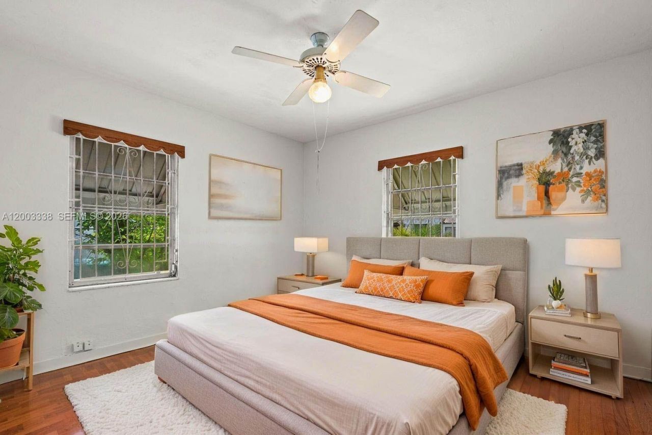 1879 SW 16th St, Miami, FL 33145 Photo