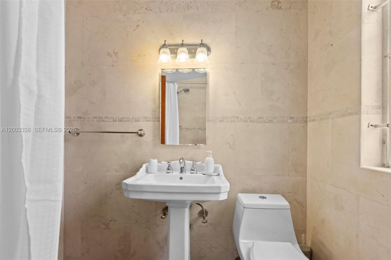 1879 SW 16th St, Miami, FL 33145 Photo