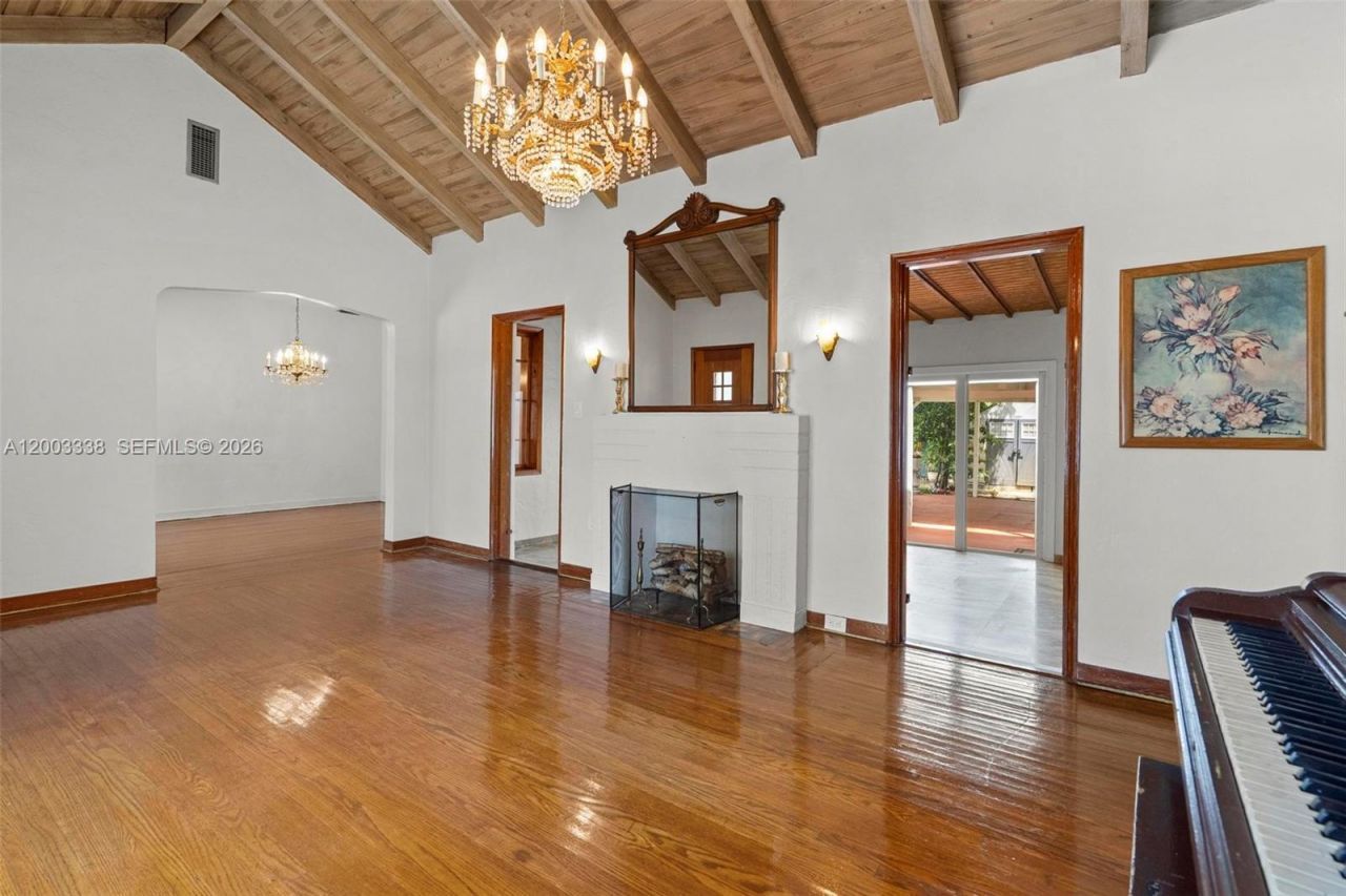 1879 SW 16th St, Miami, FL 33145 Photo