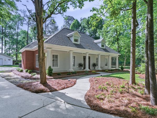89 Twin Oaks, Hattiesburg, MS 39402