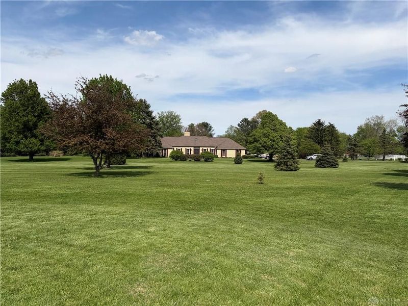 5505 US 40, Tipp City, OH 45371 Photo 1