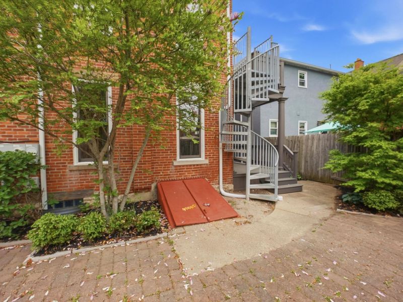 61 W Fifth Avenue, Columbus, OH 43201 Photo 32