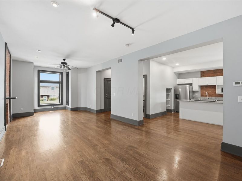 61 W Fifth Avenue, Columbus, OH 43201 Photo 5