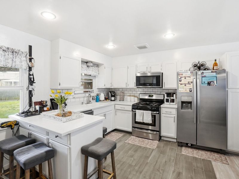 2757 Woodcroft Road , Columbus, OH 43204 Photo 11