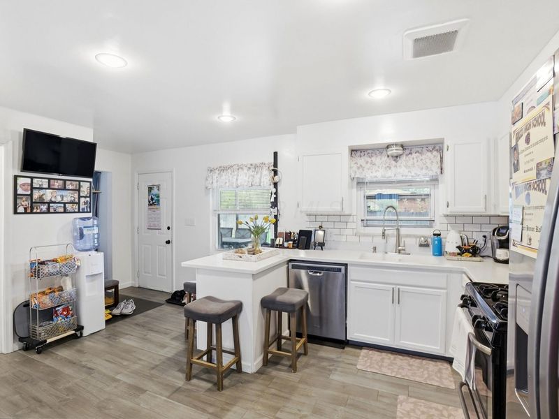 2757 Woodcroft Road , Columbus, OH 43204 Photo 12