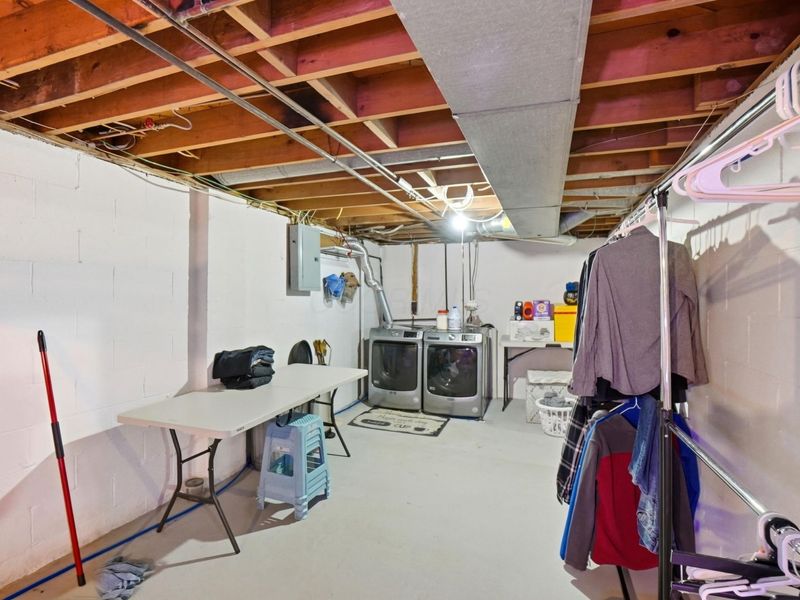 2757 Woodcroft Road , Columbus, OH 43204 Photo 29