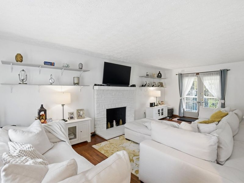 2757 Woodcroft Road , Columbus, OH 43204 Photo 7