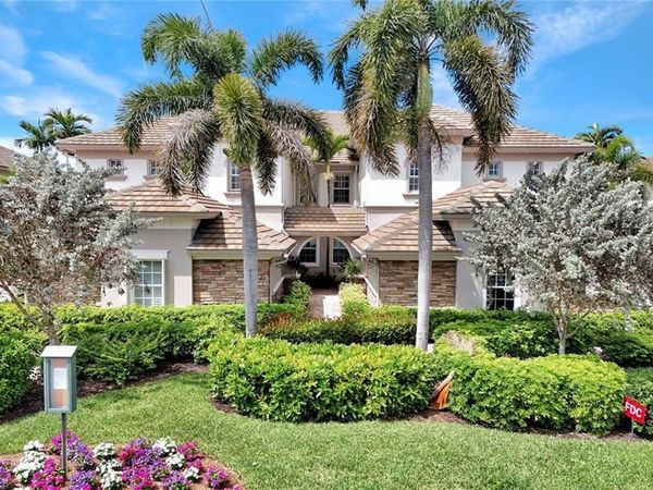 8755 Coastline CT, Unit 202, NAPLES, FL 34120