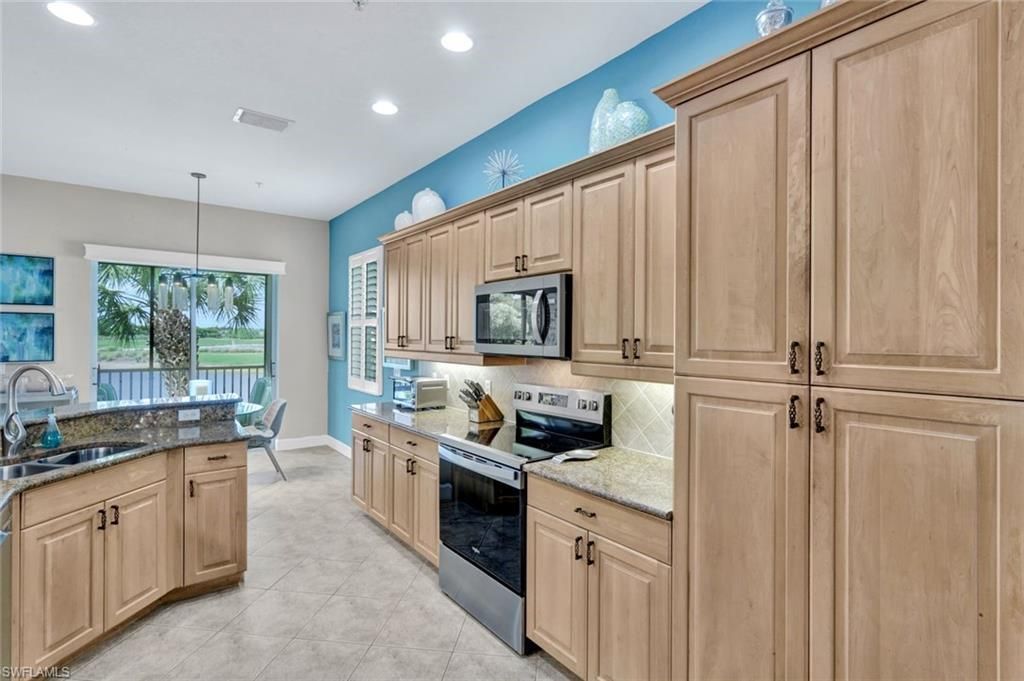 8755 Coastline Ct, Unit 202, Naples, FL 34120 Photo