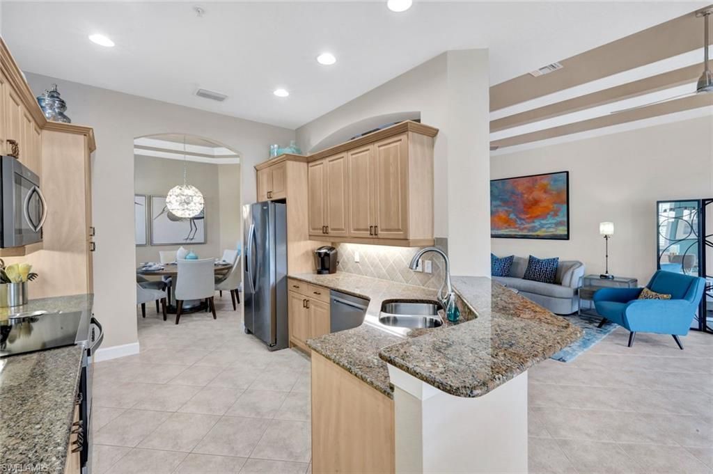 8755 Coastline Ct, Unit 202, Naples, FL 34120 Photo