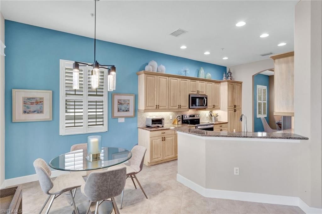8755 Coastline Ct, Unit 202, Naples, FL 34120 Photo